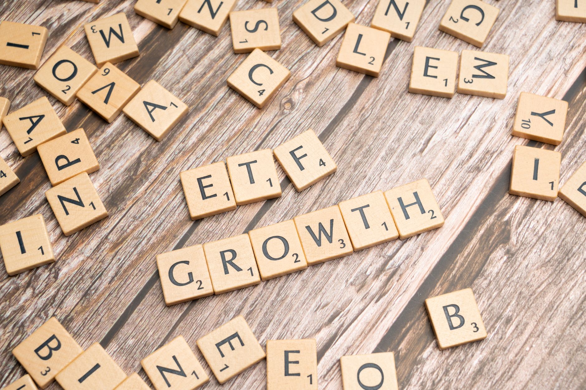 Bitcoin ETF inflows: Record $643M in a single day!